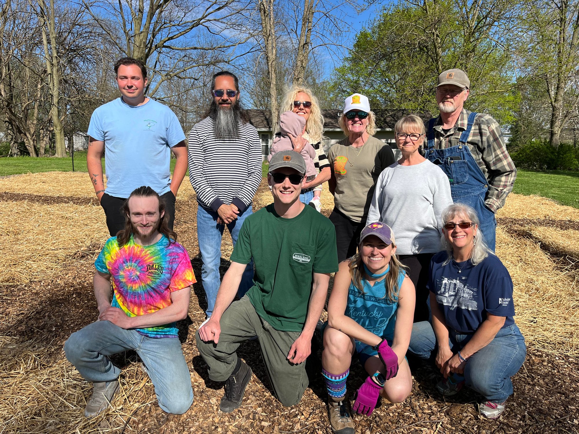 VolunteersCommGarden